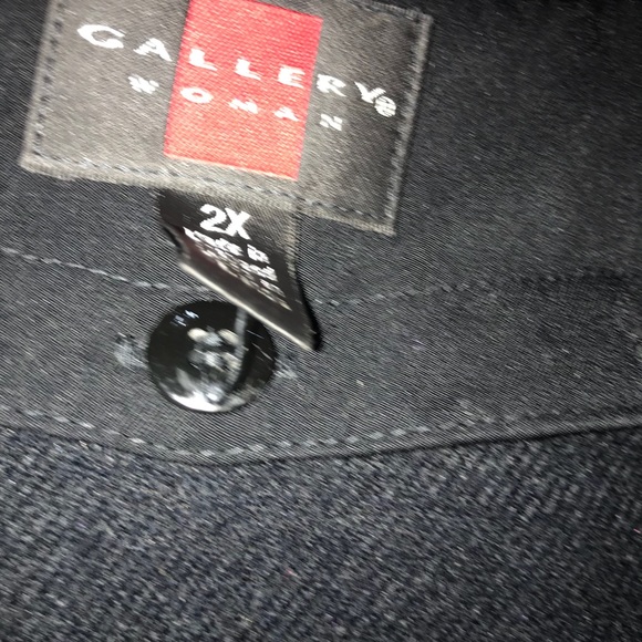 Coat - Picture 3 of 3